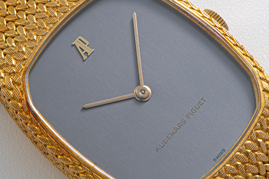 Dress Watch Ref. 674 in 18k Yellow Gold with Pink Patina