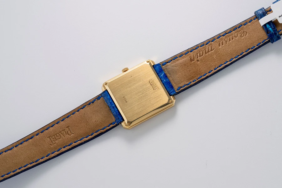 Protocole Ref. 8154 in 18k Yellow Gold with Lapis Lazuli Dial