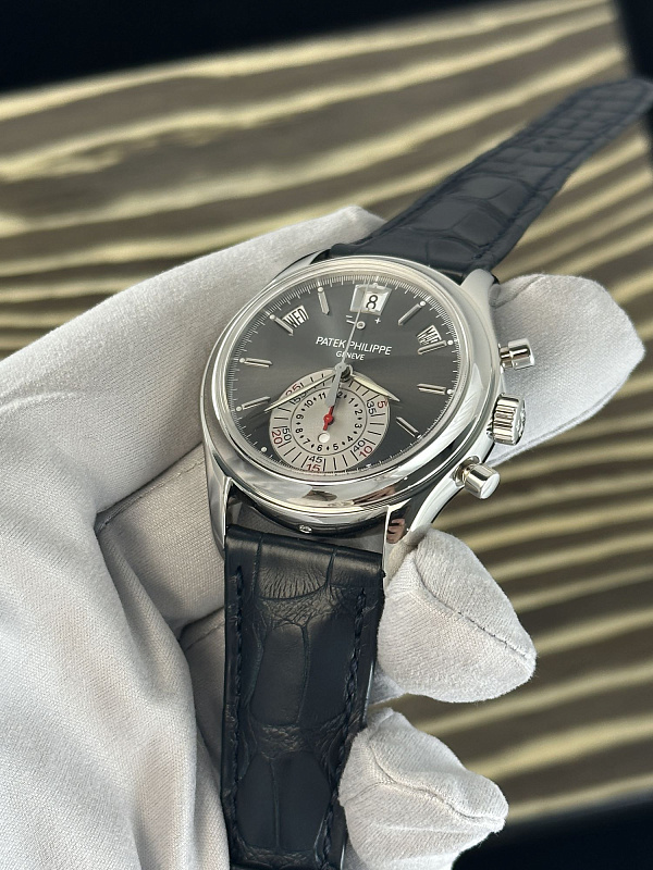 Annual Calendar Chronograph 5960 Platinum