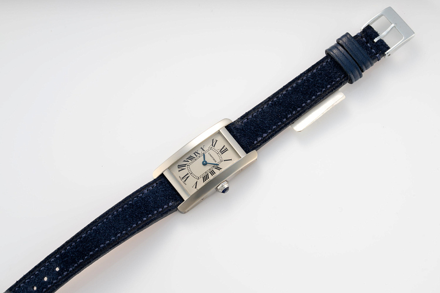 Tank Américaine Ref. 2489 in 18k White Gold