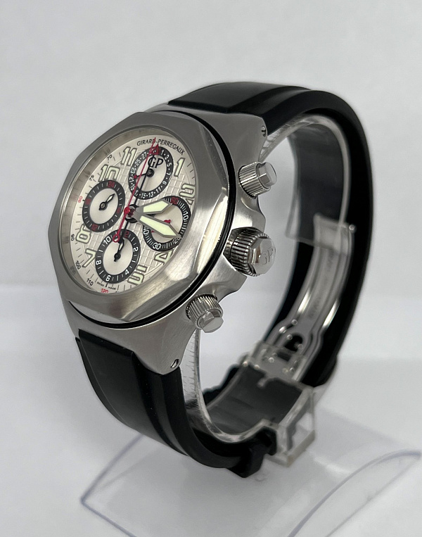 Laureato Evo3 Chronograph