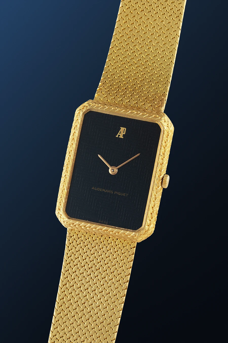 Rectangular Dress Watch in 18k Yellow Gold