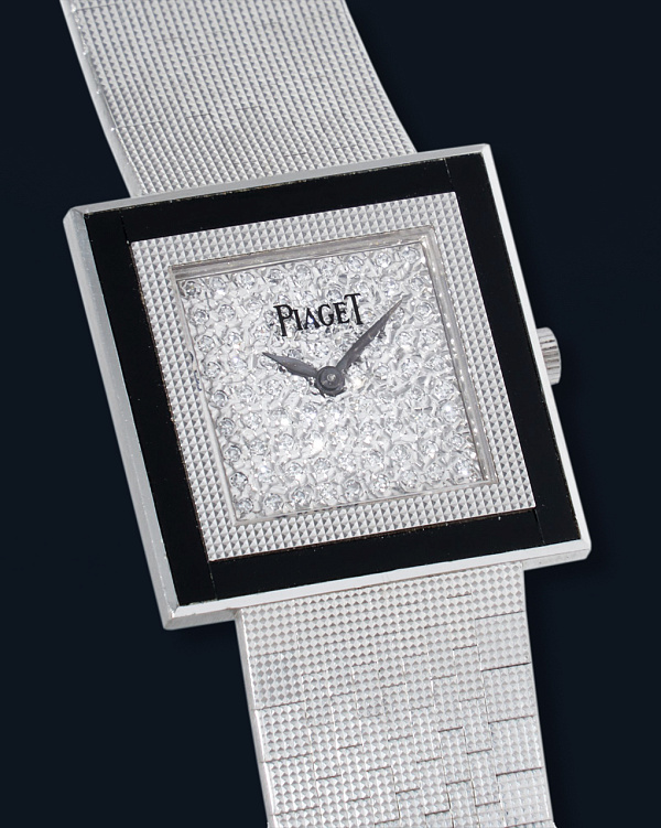 Vintage Square Ref. 9200 in 18k White Gold with Diamonds & Onyx Dial