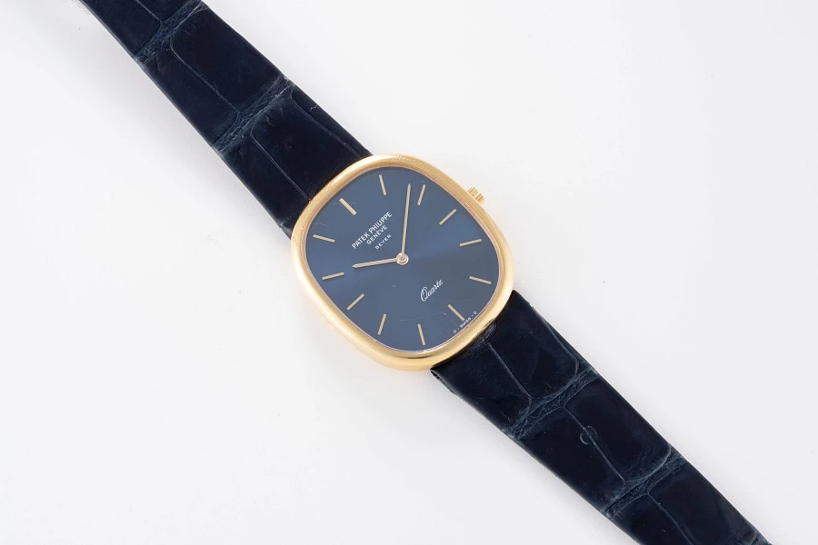 Beyer Double-Signed Ellipse Quartz Ref. 3838 in 18k Yellow Gold