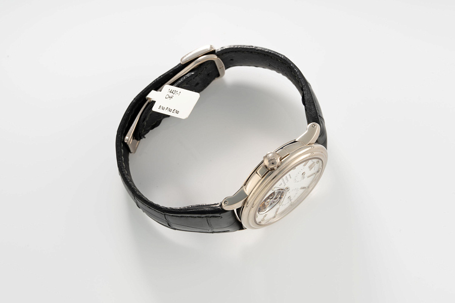 Leman Tourbillon in 18k White Gold