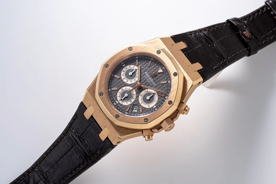 Royal Oak Chronograph Ref. 26022OR  in 18k Rose Gold