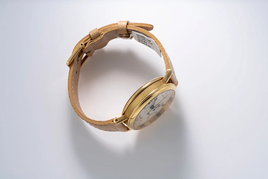 Classique Chronograph Ref. 3237 in 18k Yellow Gold