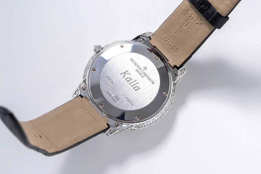 Kalla Lune Ref. 83630 in 18k White Gold with Pavé Baguette Diamonds