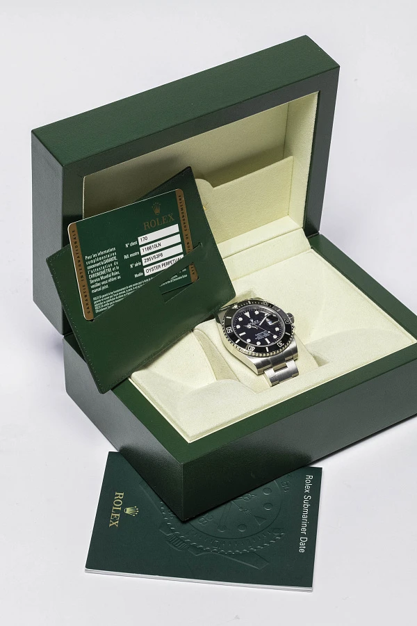 Rolex Submariner Date