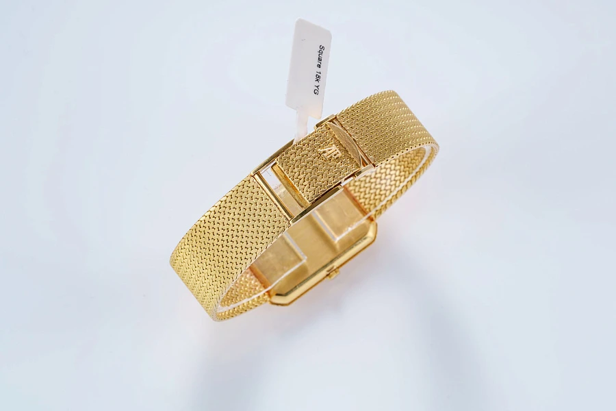 Rectangular Dress Watch in 18k Yellow Gold