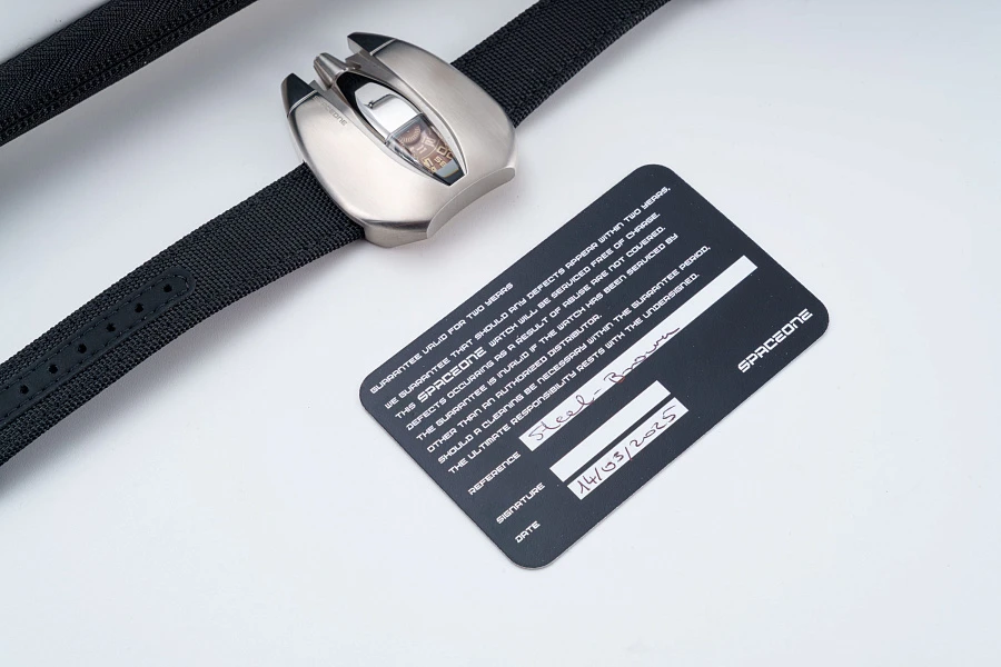 Jumping Hour Limited Edition in Stainless Steel