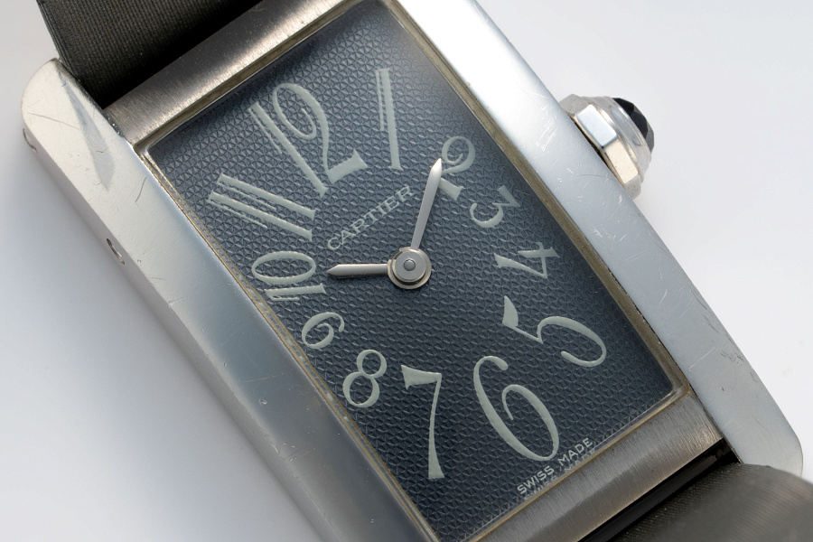 Tank Américaine with Grey Guilloche Dial Ref. 1713 in 18k White Gold