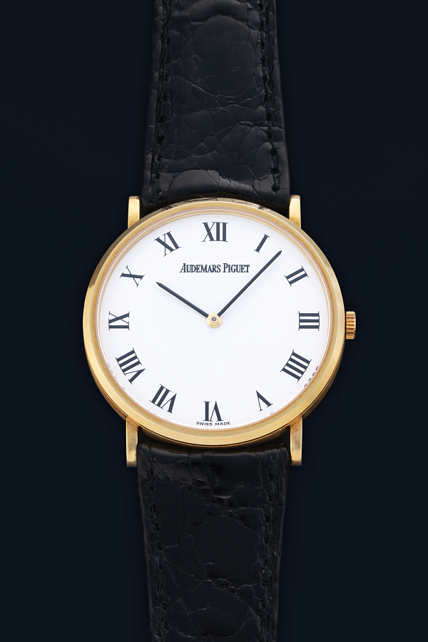 Ultra Thin Dress Watch Ref. 14787BA in 18k Yellow Gold