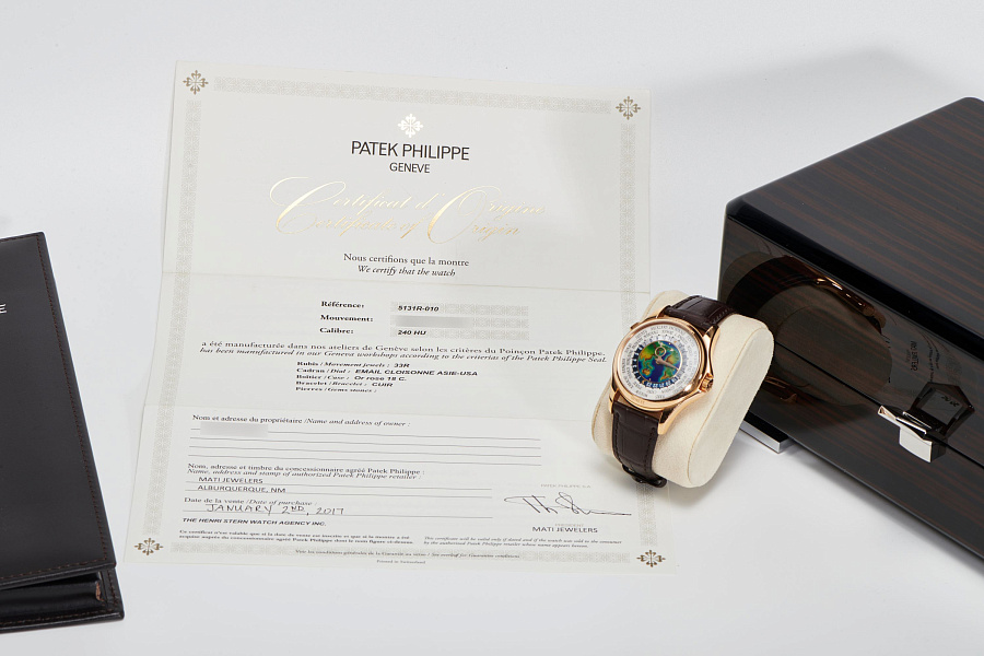 Worldtimer with Cloisonné Dial Ref. 5131R in 18k Rose Gold