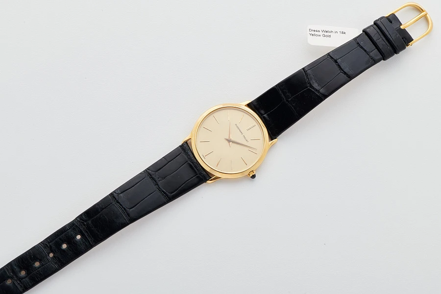 Dress Watch in 18k Yellow Gold