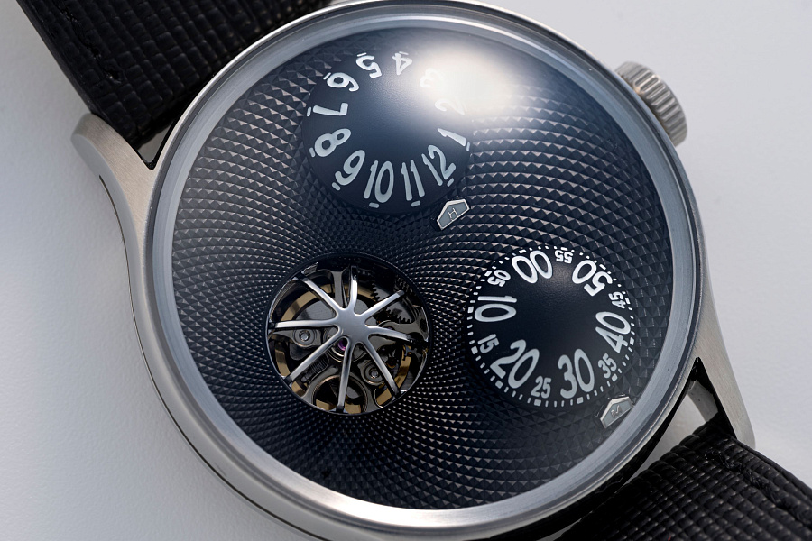 Le Dome Classique in Stainless Steel