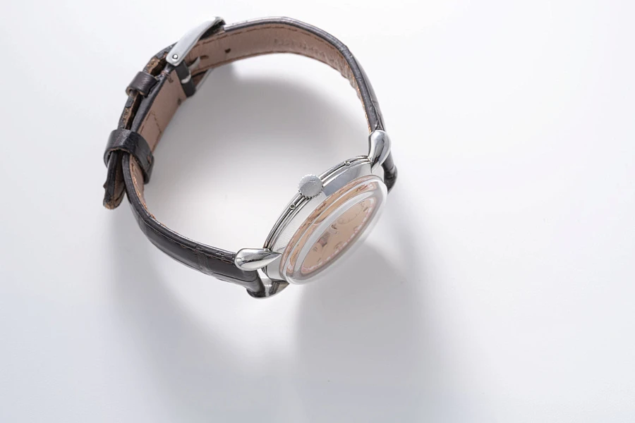 1940s Triple Date with Salmon Dial