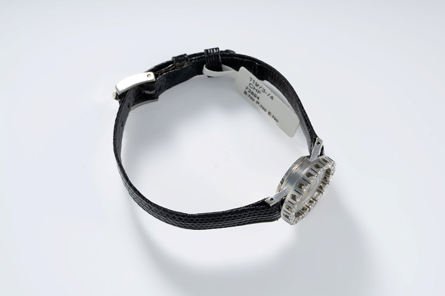 Cocktail Watch in 18k White Gold with Diamonds