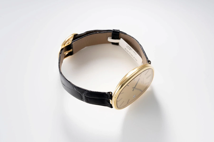 Ellipse Jumbo Ref. 3605 in 18k Yellow Gold
