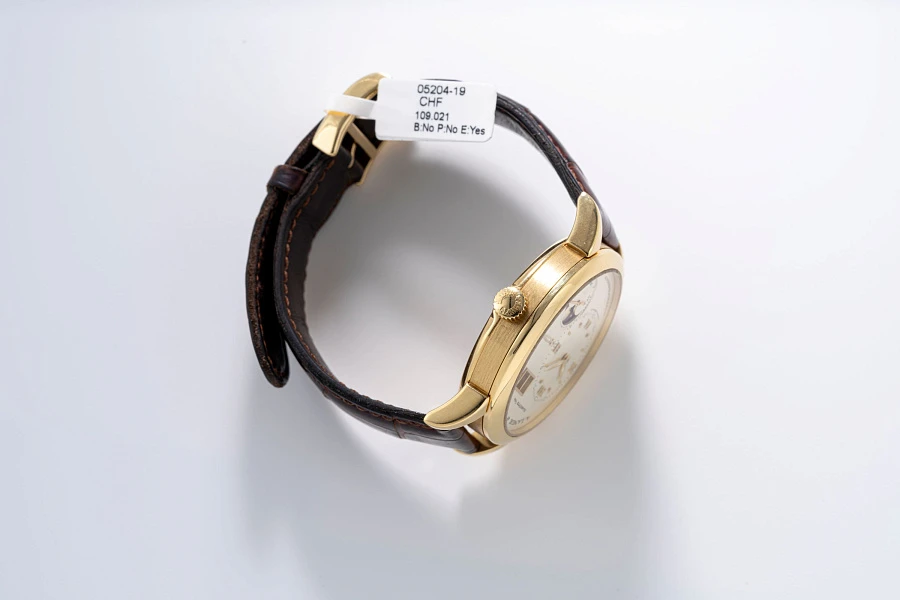 Lange One Moonphase Ref. 109.032 in 18k Yellow Gold