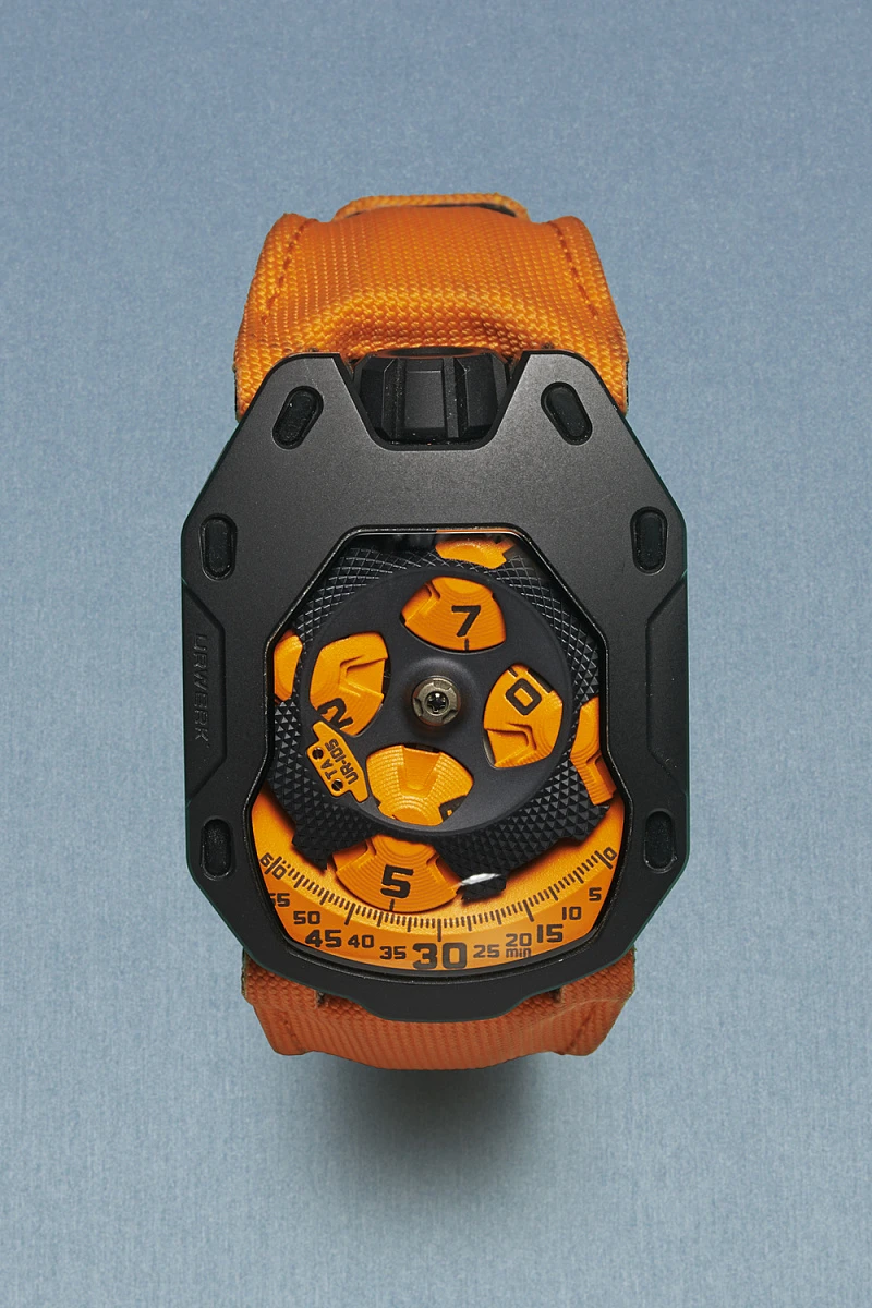 Urwerk UR-105TA