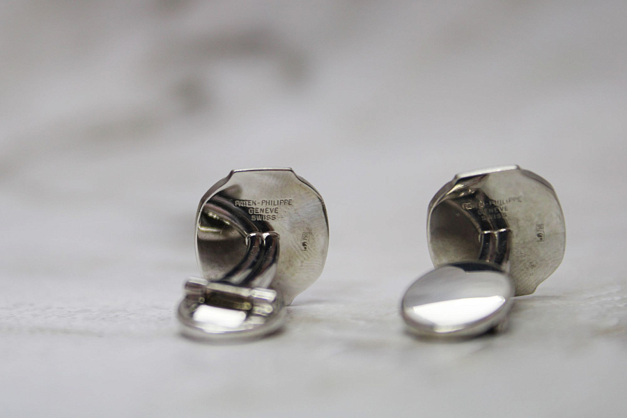 Nautilus Cufflinks White Gold