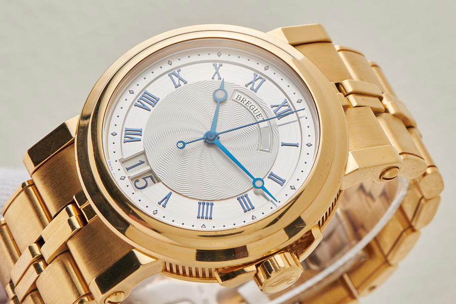 Marine 5817 in 18k Yellow Gold