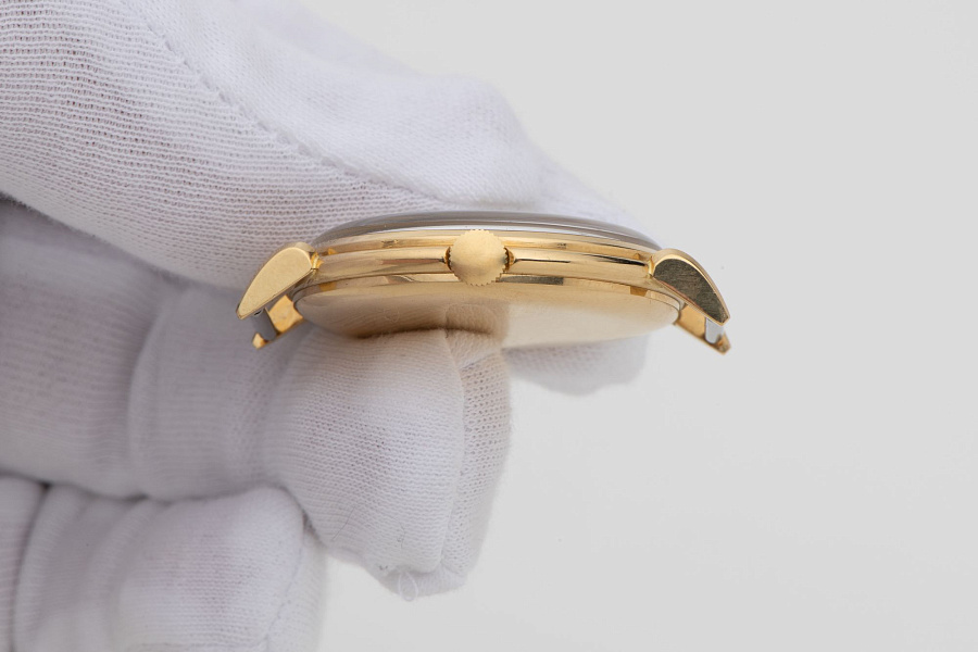 Dress Watch in 18K Yellow Gold
