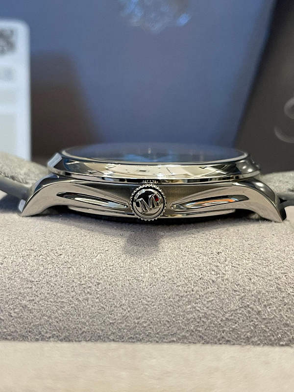 Endeavour Centre Seconds Concept Lime Green