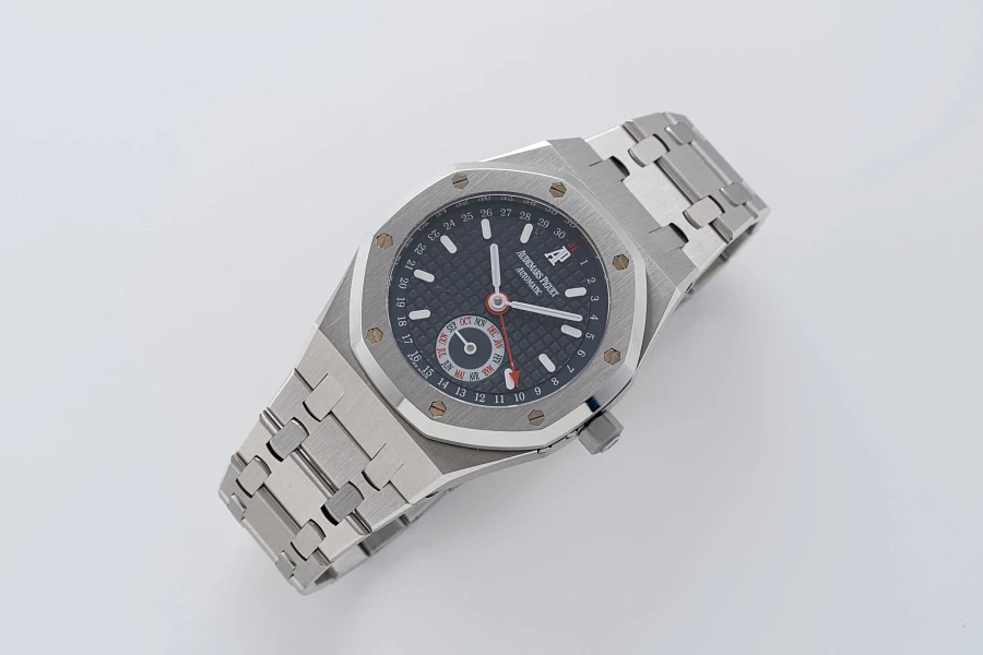 Royal Oak Annual Calendar Ref. 25920ST in Stainless Steel
