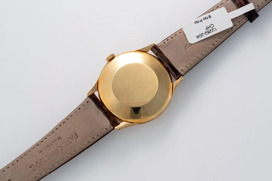 Calatrava Ref. 3411 in 18k Yellow Gold with Pink Patina