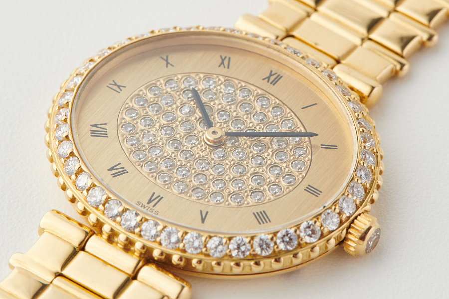 Diamond-Set Ladies Watch in 18K Yellow Gold
