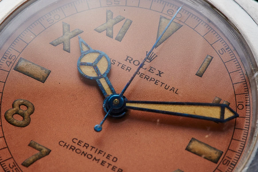 Bubbleback Ref. 2940 Tropical Salmon Radium Dial