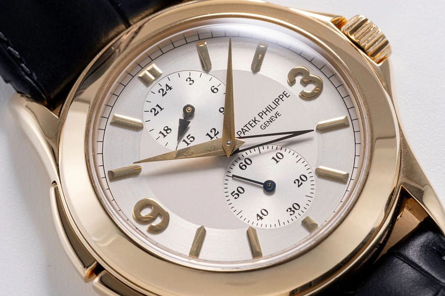 Calatrava Travel Time Ref. 5134 in 18k Yellow Gold