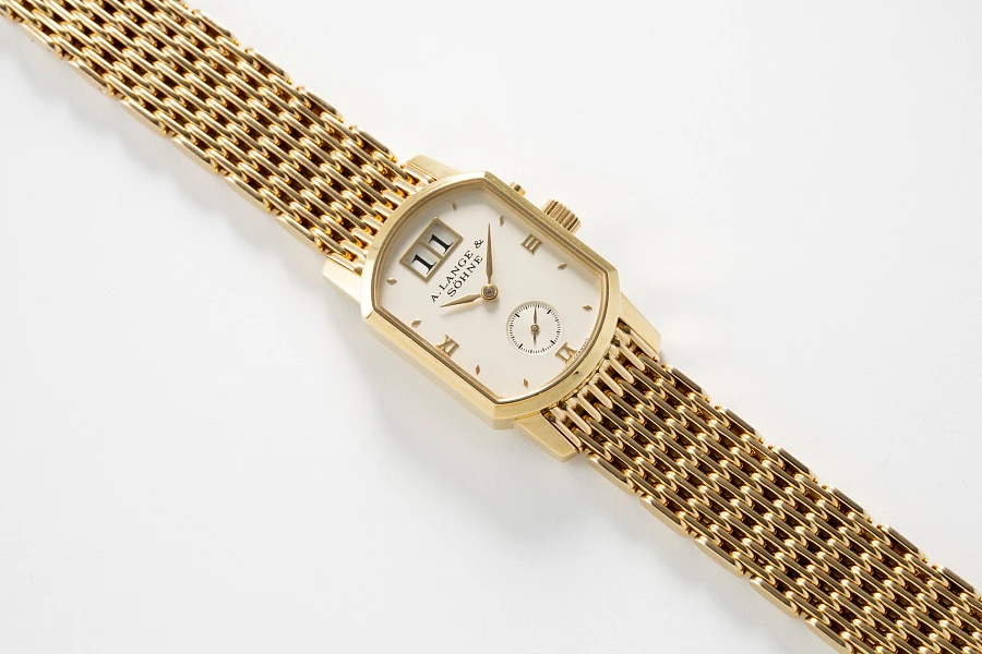 Arkade Ladies Ref. 103.021 in 18k Yellow Gold