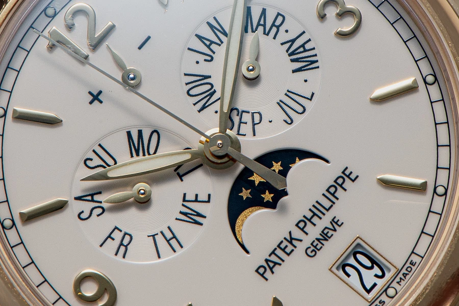 Annual Calendar Ref. 5146 in 18k Yellow Gold