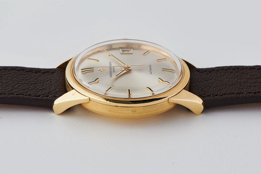 Silver Sunburst Dial Dress Watch Ref. 6732 in 18k Yellow Gold