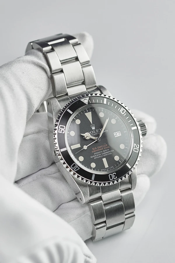 Rolex Sea-Dweller 1665 "Double Red"
