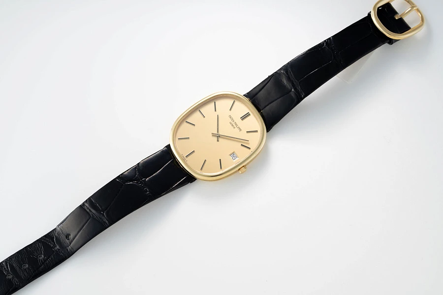 Ellipse Jumbo Ref. 3605 in 18k Yellow Gold