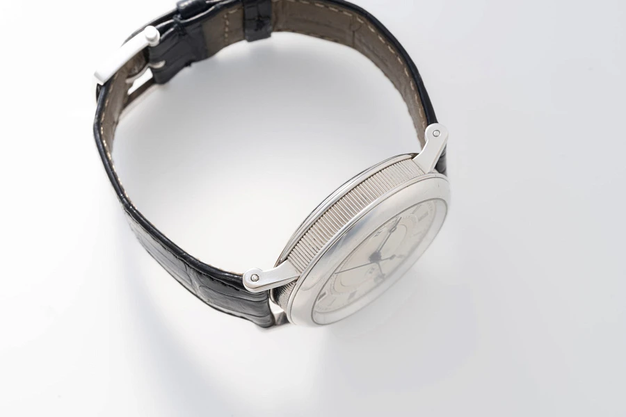 Alarm Ref. 3600BB in 18k White Gold