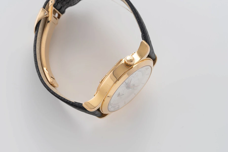 Master Control Geographic Ref. 142.24.922 in 18k Rose Gold