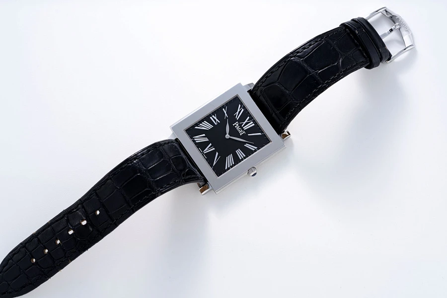 Altiplano Rectangular Ref. P10074 in 18k White Gold