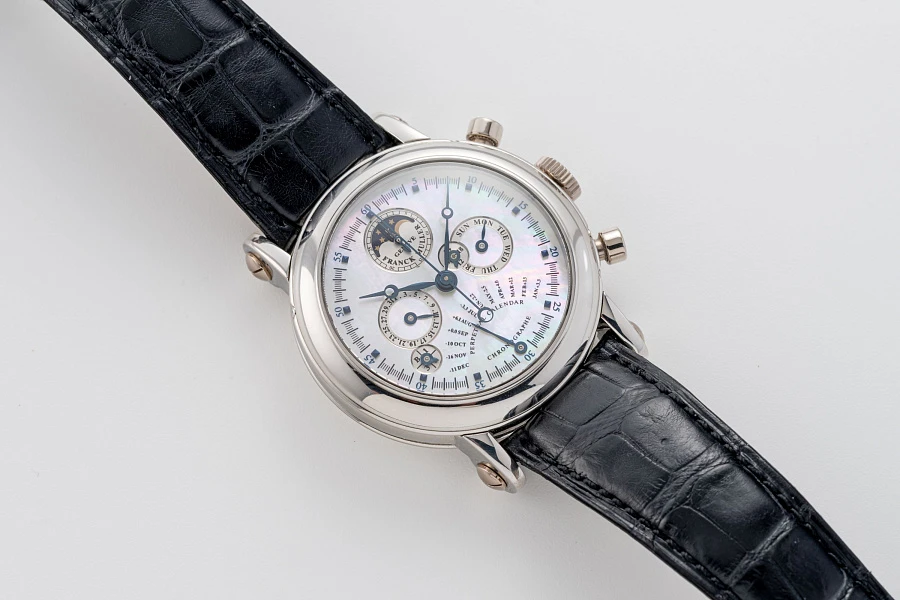 Perpetual Calendar Ref. 7000 QP E in 18k White Gold