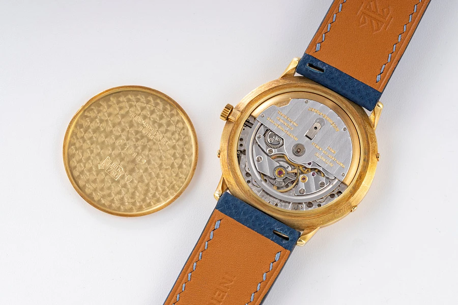 Quanitème Perpetual Calendar Ref. 25657 in 18k Yellow Gold