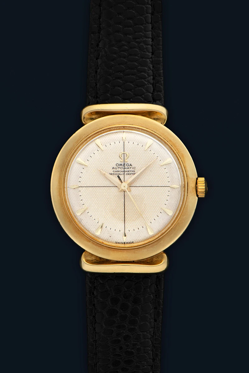 Shrouded Lugs Waffle Dial RG-Chronometer Ref. 14327 in 18k Yellow Gold