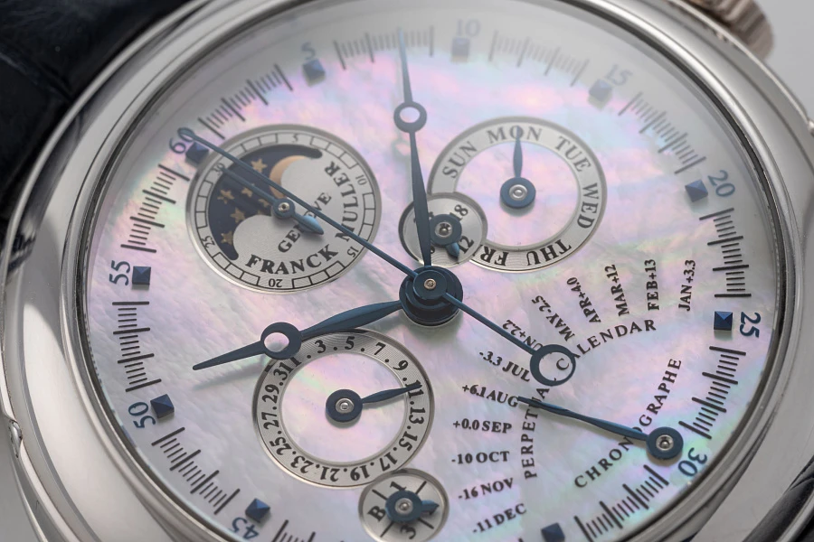 Perpetual Calendar Ref. 7000 QP E in 18k White Gold