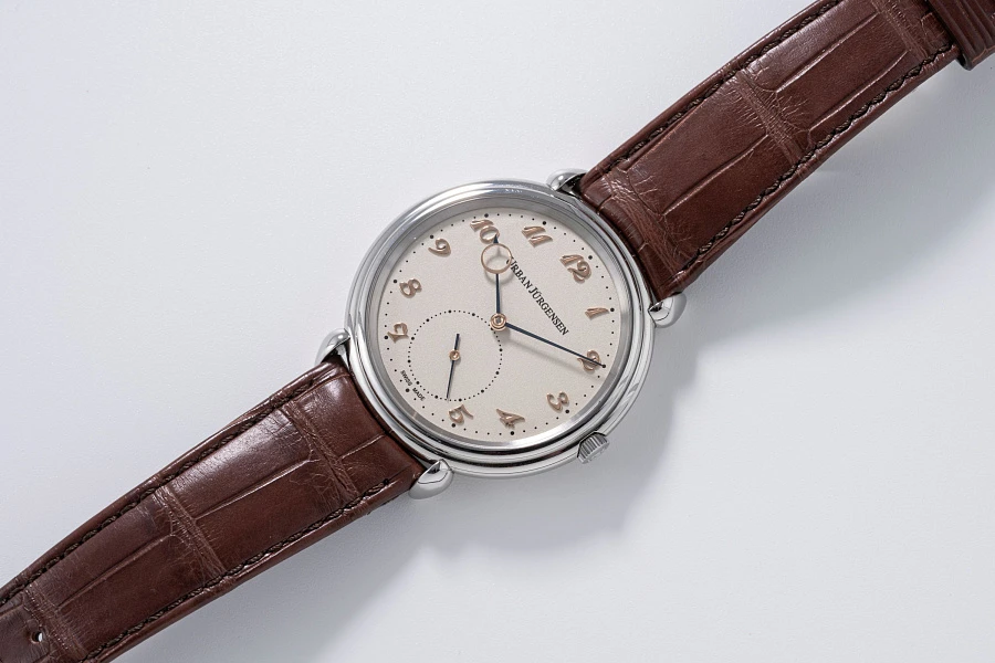 Ineichen Auctioneers - Big 8 Japan Edition in Stainless Steel