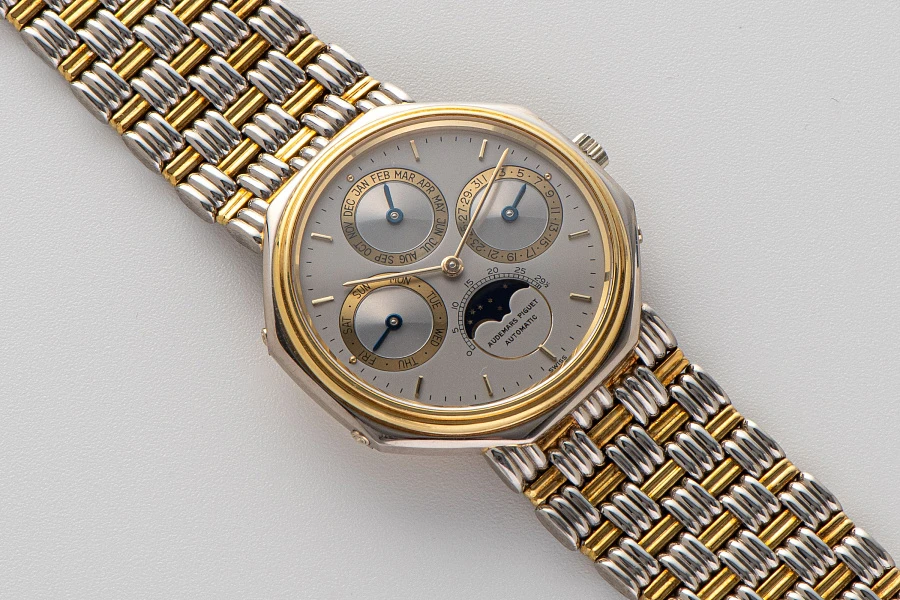 Quantième Perpetual Calendar Ref. 5557CA in 18k White and Yellow Gold