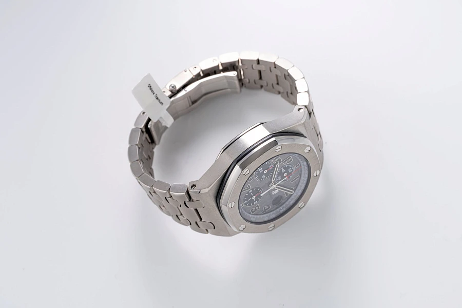 Royal Oak Offshore Ref. 26170TI in Titanium