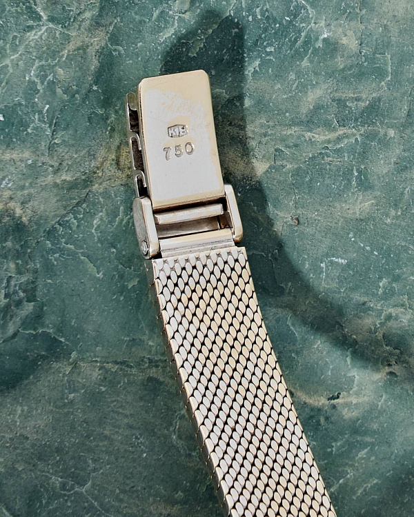 Precision Ladies White Gold Manual Wind
